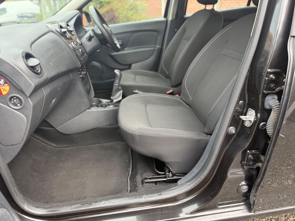 Used Dacia Sandero 2017 for sale - 76000919: Photo 29