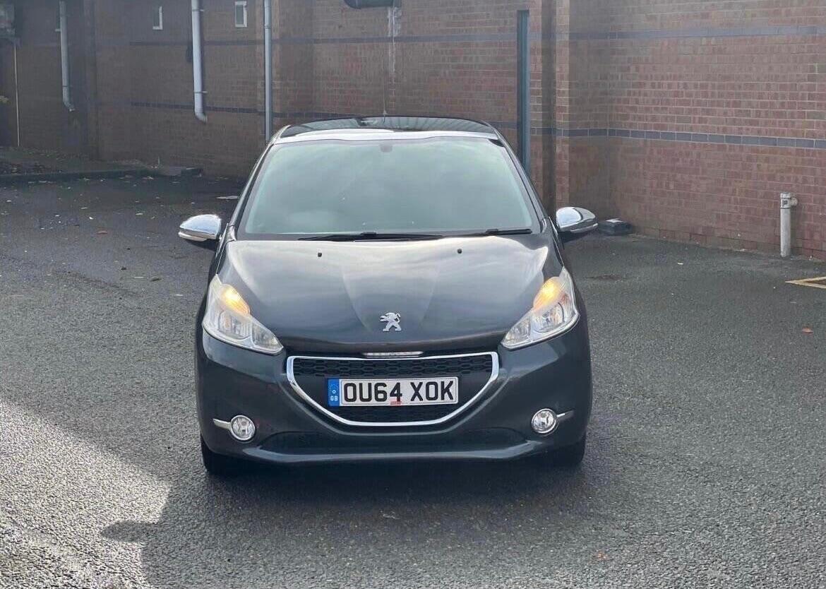 Used Peugeot 208 2014 for sale - 77279535: Photo 6