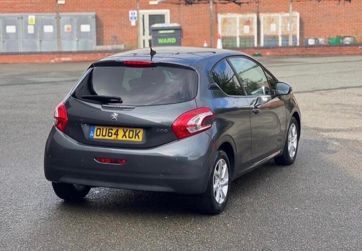Used Peugeot 208 2014 for sale - 77279535: Photo 8