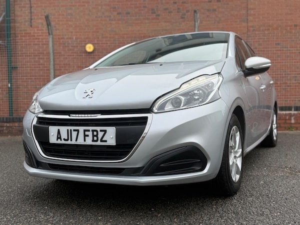 Used Peugeot 208 2017 for sale - 76260254: Photo 1