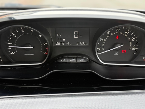 Used Peugeot 208 2017 for sale - 76260254: Photo 22