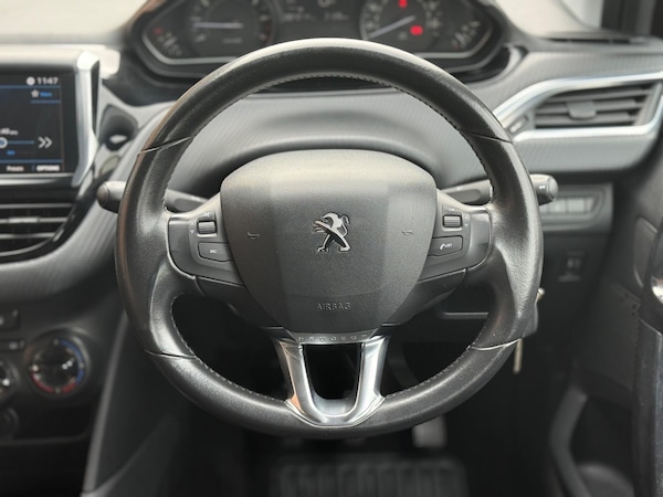 Used Peugeot 208 2017 for sale - 76260254: Photo 23