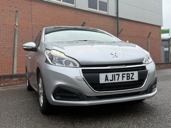 Used Peugeot 208 2017 for sale - 76260254: Photo 24