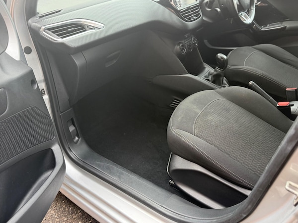 Used Peugeot 208 2017 for sale - 76260254: Photo 31