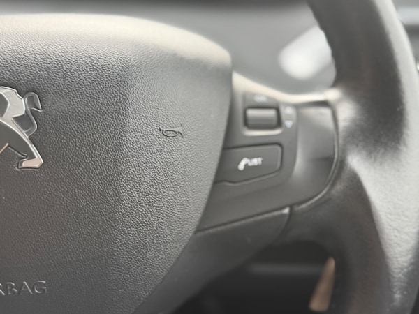 Used Peugeot 208 2017 for sale - 76260254: Photo 44