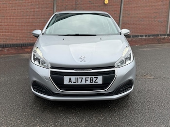 Used Peugeot 208 2017 for sale - 76260254: Photo 4