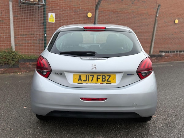Used Peugeot 208 2017 for sale - 76260254: Photo 8