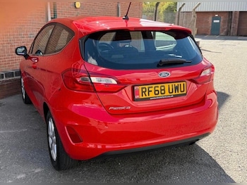 Used Ford Fiesta 2019 for sale - 77054102: Photo
