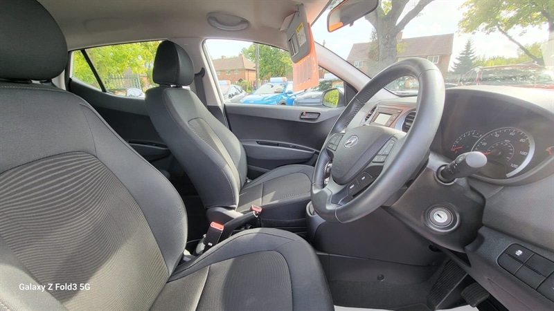 Used Hyundai i10 2019 for sale - 76093116: Photo 15