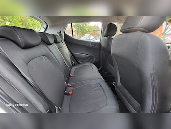 Used Hyundai i10 2019 for sale - 76093116: Photo 2