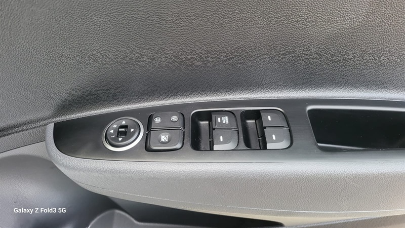 Used Hyundai i10 2019 for sale - 76093116: Photo 4
