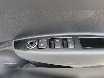 Used Hyundai i10 2019 for sale - 76093116: Photo 4
