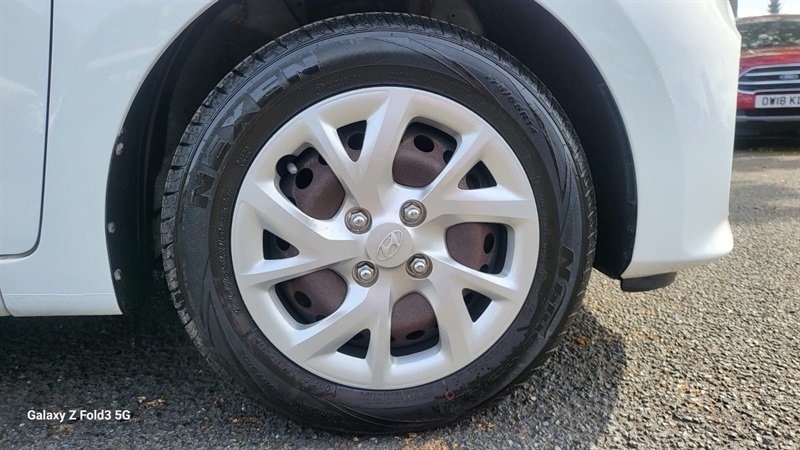 Used Hyundai i10 2019 for sale - 76093116: Photo 6