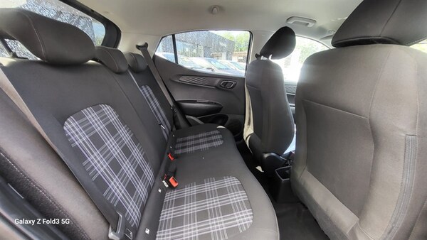 Used Hyundai i10 2023 for sale - 75277804: Photo 3