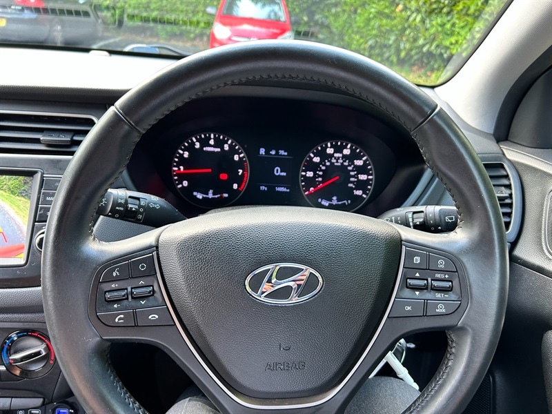 Used Hyundai i20 2019 for sale - 76057230: Photo 12
