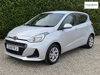 Used Hyundai i10 2018 for sale - 79629999: Photo