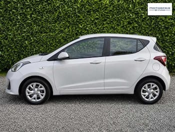 Used Hyundai i10 2018 for sale - 79629999: Photo