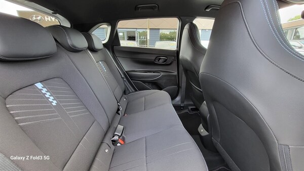 Used Hyundai i20 2023 for sale - 75178696: Photo 2