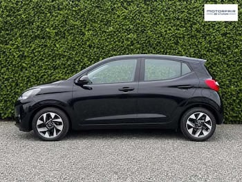 Used Hyundai i10 2023 for sale - 79619862: Photo