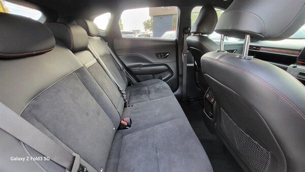 Used Hyundai KONA 2023 for sale - 76057231: Photo 2