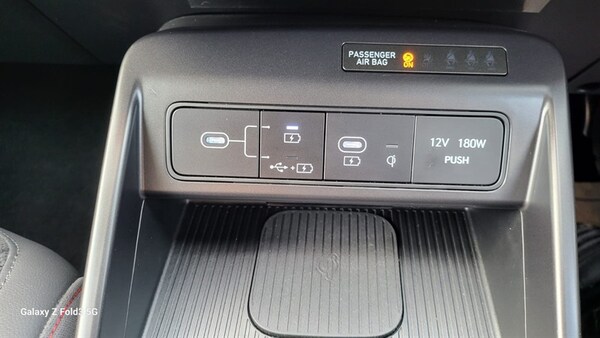 Used Hyundai KONA 2023 for sale - 76057231: Photo 32