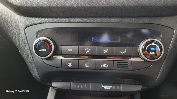 Used Hyundai i20 2019 for sale - 76236406: Photo 29