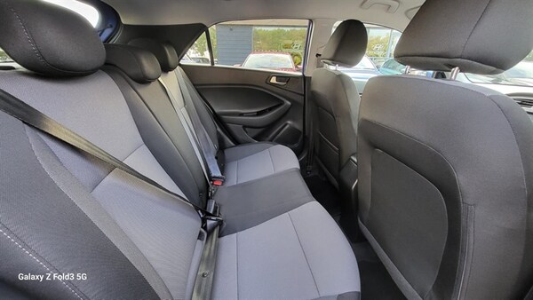 Used Hyundai i20 2019 for sale - 76236406: Photo 2