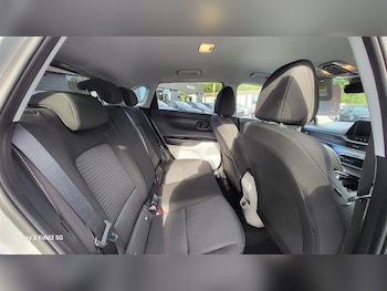 Used Hyundai i20 2023 for sale - 75823013: Photo
