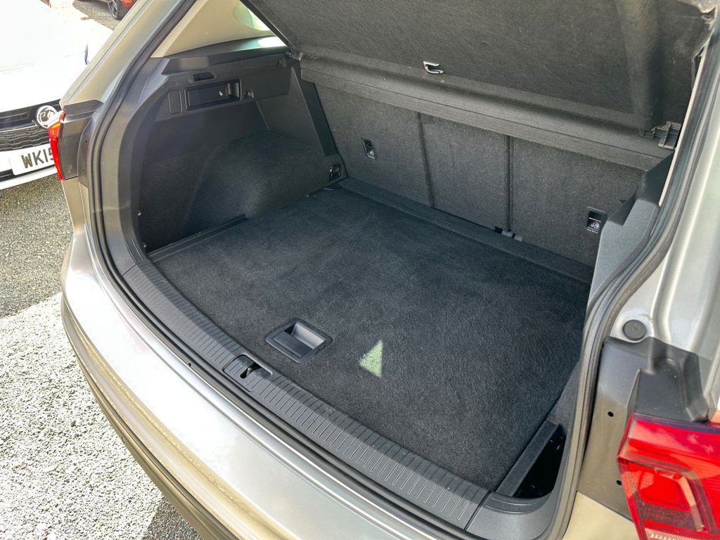 Used Volkswagen Tiguan 2018 for sale - 76039431: Photo 42