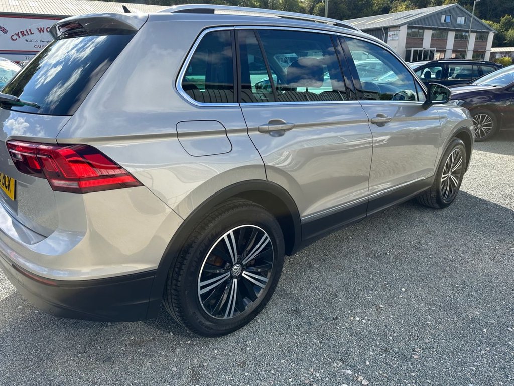 Used Volkswagen Tiguan 2018 for sale - 76039431: Photo 43