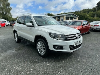 Volkswagen - Tiguan