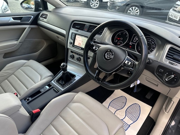 Used Volkswagen Golf 2017 for sale - 76267104: Photo 10