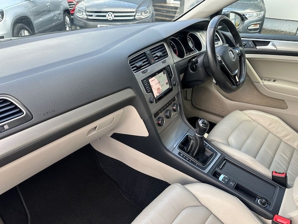 Used Volkswagen Golf 2017 for sale - 76267104: Photo 13