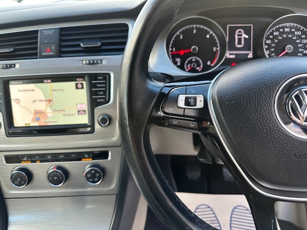 Used Volkswagen Golf 2017 for sale - 76267104: Photo 33