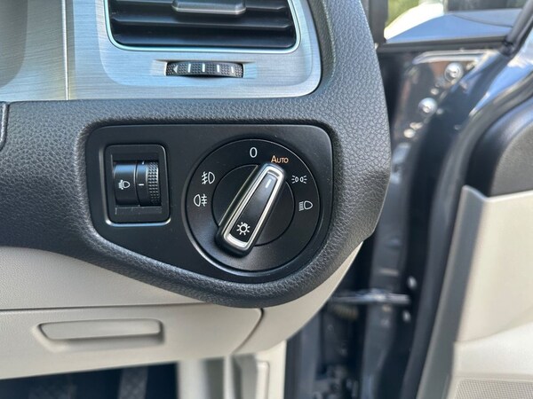 Used Volkswagen Golf 2017 for sale - 76267104: Photo 35