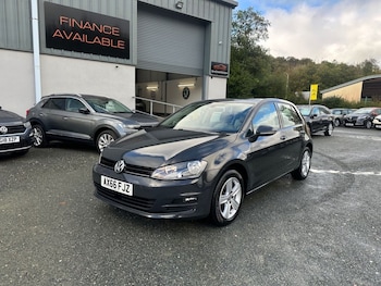 Used Volkswagen Golf 2017 for sale - 76267104: Photo 3