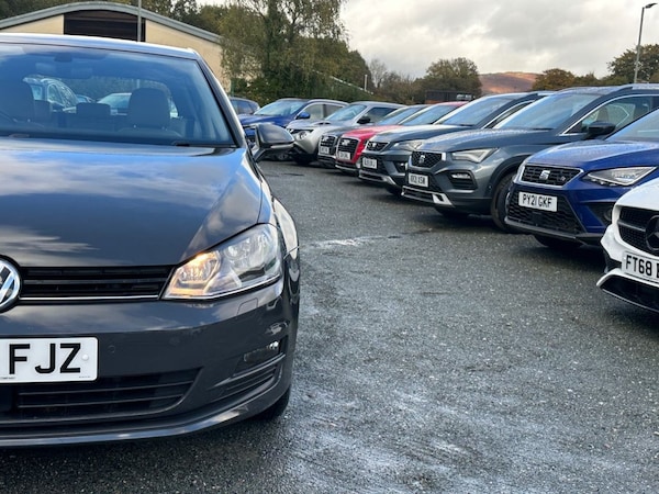 Used Volkswagen Golf 2017 for sale - 76267104: Photo 46