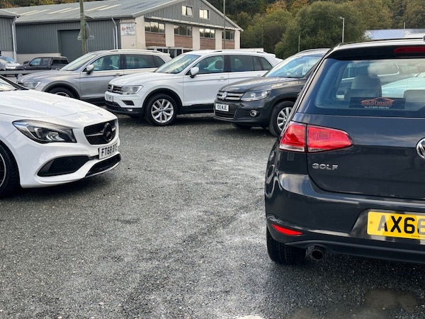 Used Volkswagen Golf 2017 for sale - 76267104: Photo 48
