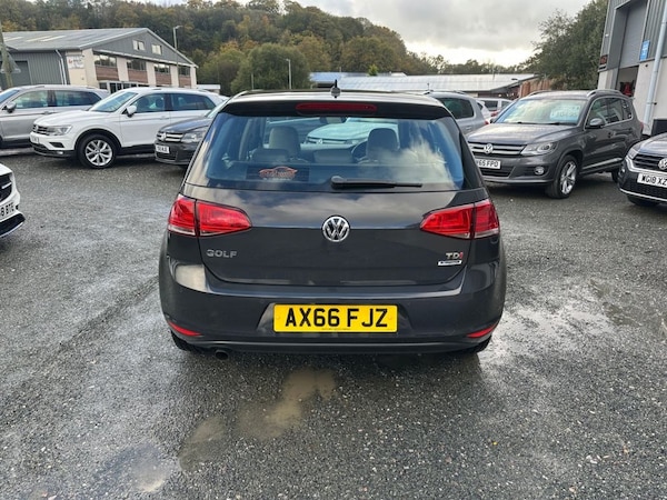 Used Volkswagen Golf 2017 for sale - 76267104: Photo 5