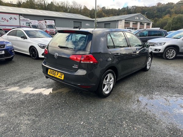 Used Volkswagen Golf 2017 for sale - 76267104: Photo 6