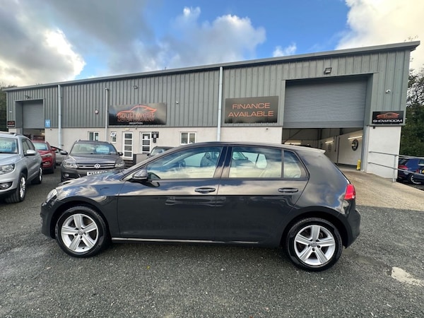 Used Volkswagen Golf 2017 for sale - 76267104: Photo 7