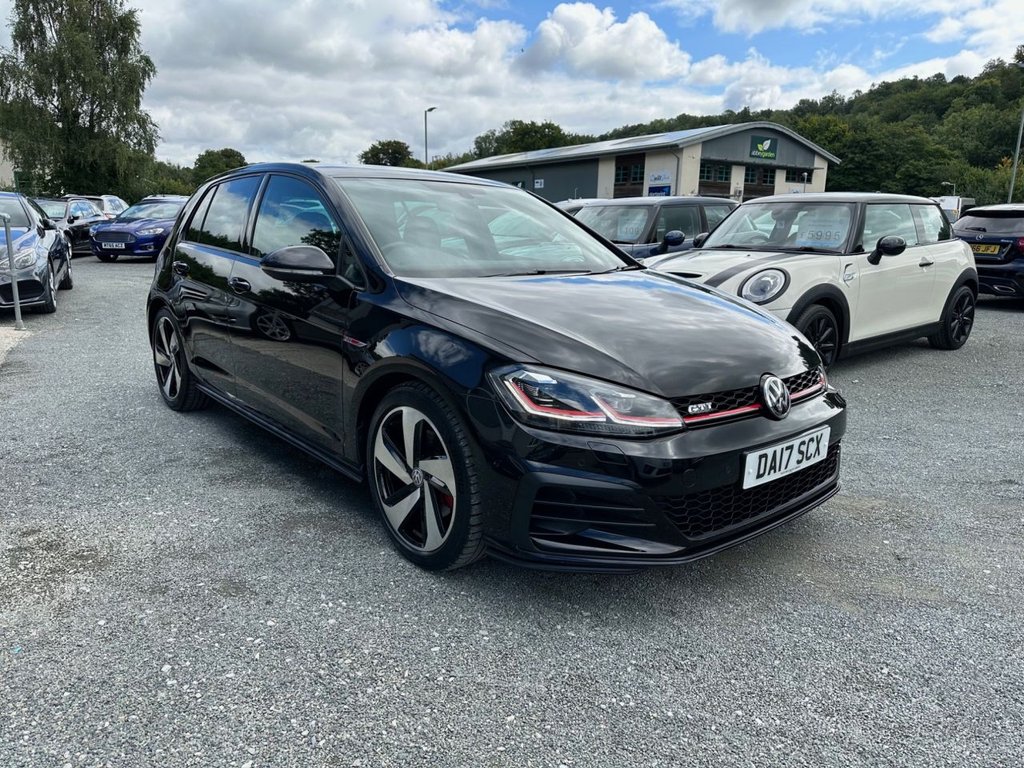 Used Volkswagen Golf 2017 for sale - 76765045: Photo 1