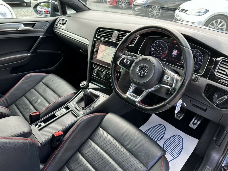 Used Volkswagen Golf 2017 for sale - 76765045: Photo 10