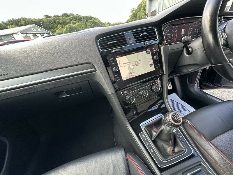 Used Volkswagen Golf 2017 for sale - 76765045: Photo 22