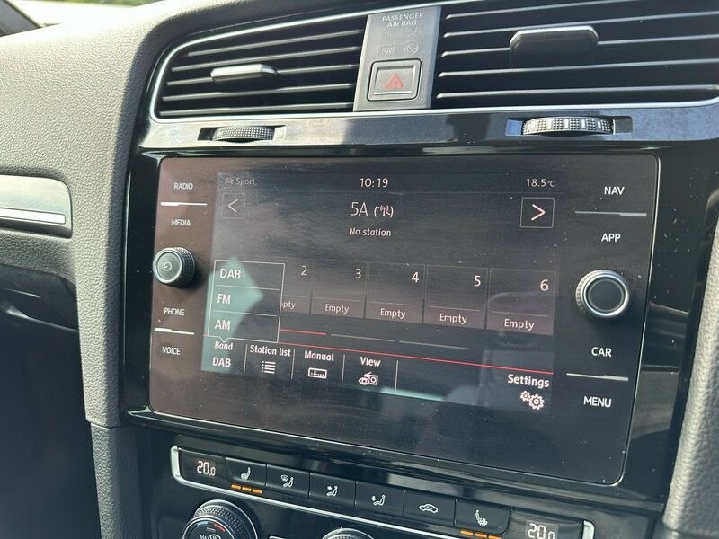 Used Volkswagen Golf 2017 for sale - 76765045: Photo 24