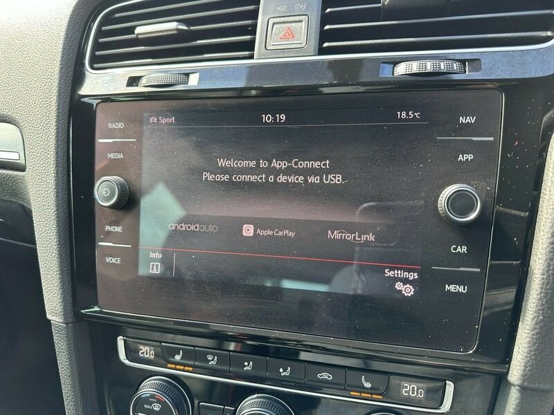 Used Volkswagen Golf 2017 for sale - 76765045: Photo 28