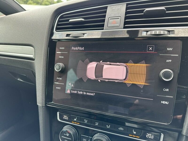 Used Volkswagen Golf 2017 for sale - 76765045: Photo 31