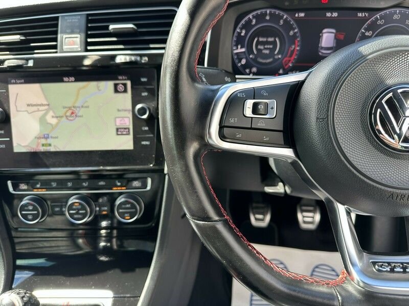 Used Volkswagen Golf 2017 for sale - 76765045: Photo 34