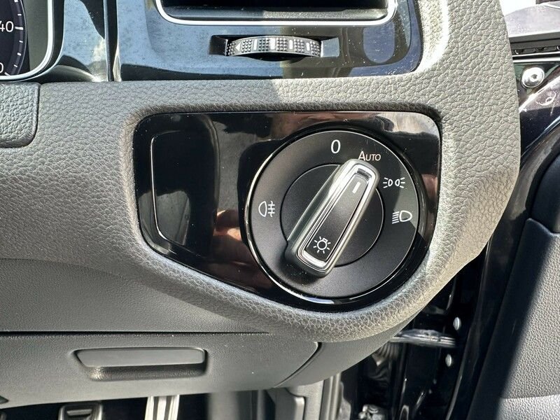 Used Volkswagen Golf 2017 for sale - 76765045: Photo 37