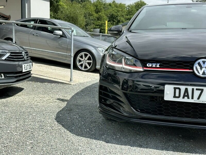 Used Volkswagen Golf 2017 for sale - 76765045: Photo 50